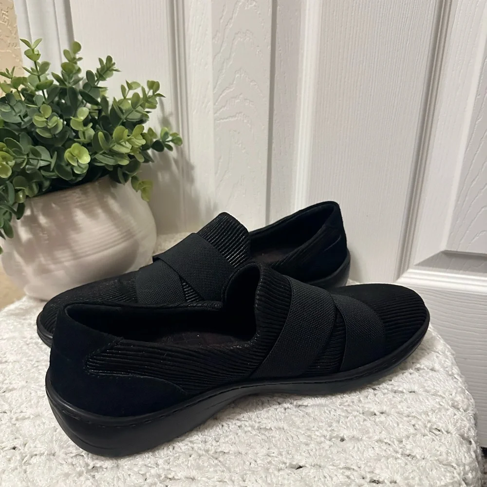 Born Fabric & Leather Black Slip-On Shoes Women Size 11 M - Picture 5 of 8